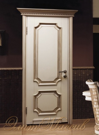 Межкомнатные двери из массива с декором в виде косички
