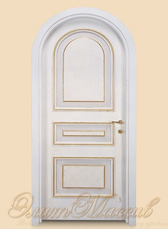 Белые арочные межкомнатные двери нестандартного размера из массива с патиной